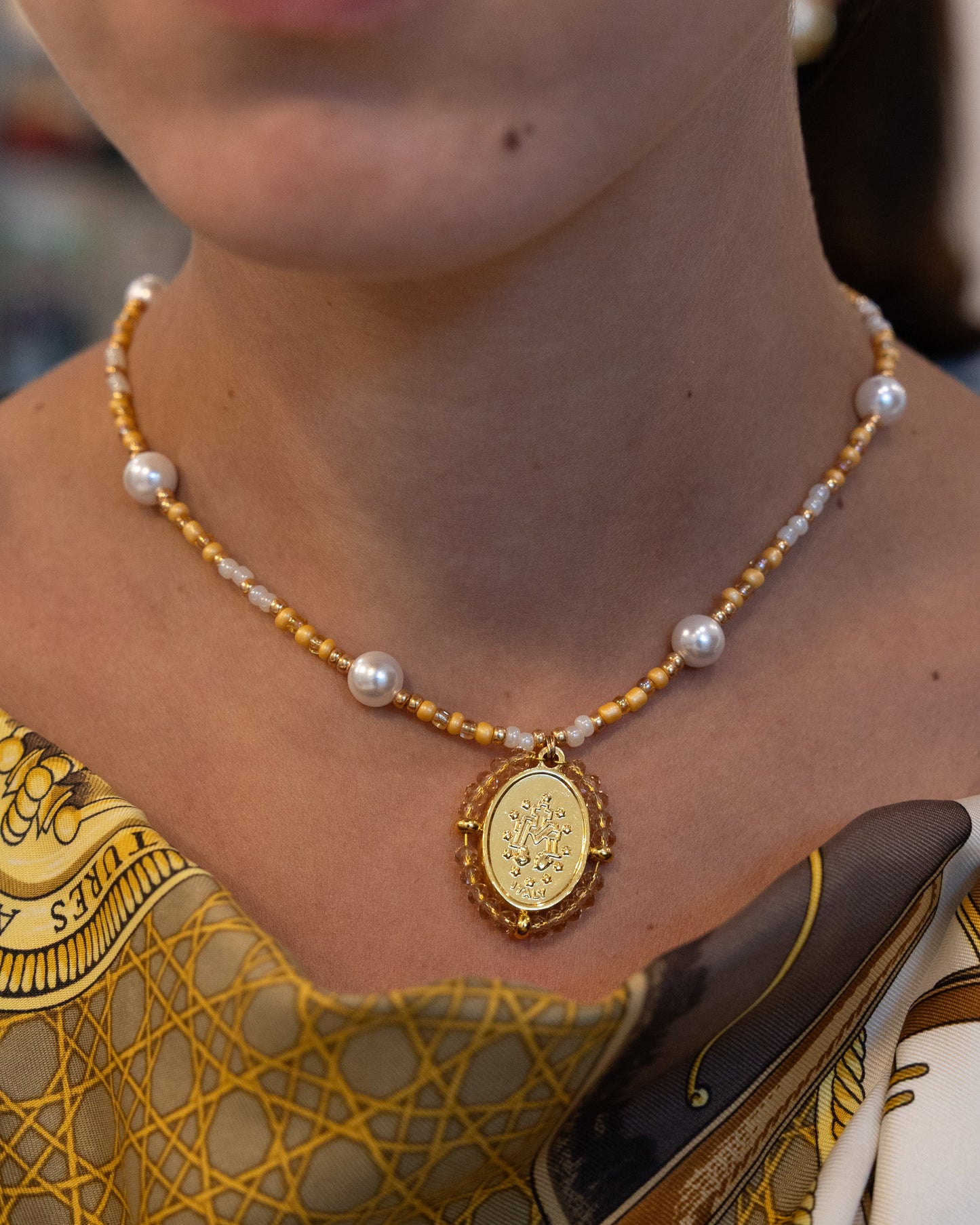 Champagne Miraculous Medal - Rue du Bac